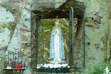 Maiandacht mit Krönung der Fatima-Madonna in Naumburg (Foto: Karl-Franz Thiede)